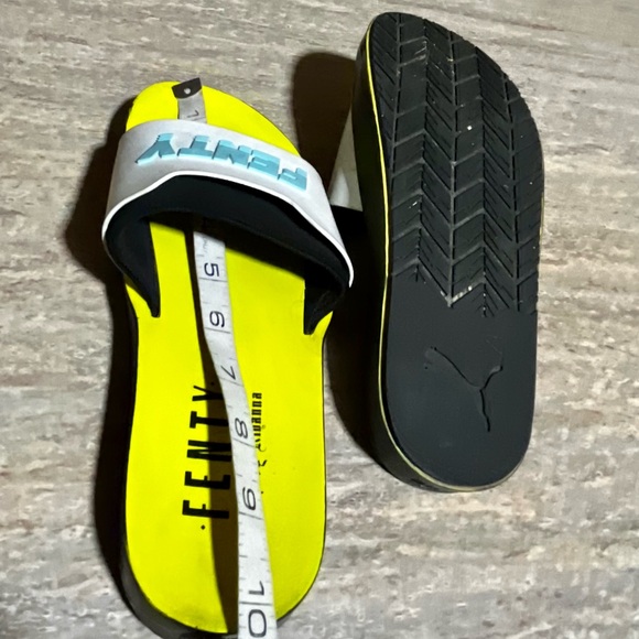 Fenty Puma by Rihanna surf slides - Picture 11 of 15